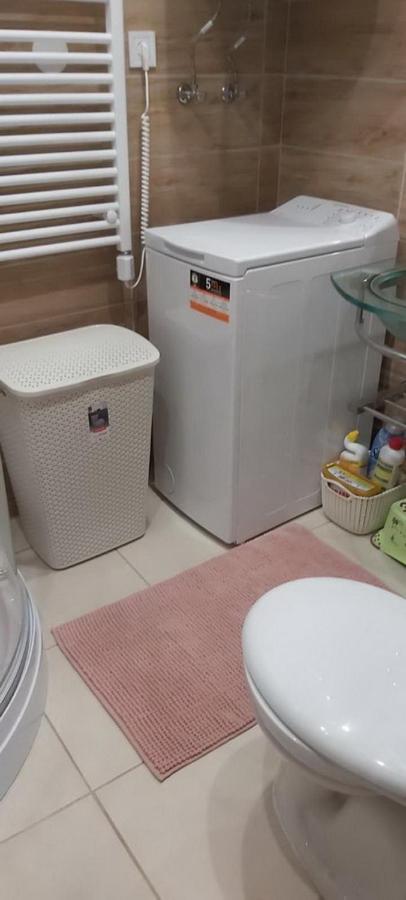 White Stone Apartman ไฮจ์ดุสโซบอสโล ภายนอก รูปภาพ