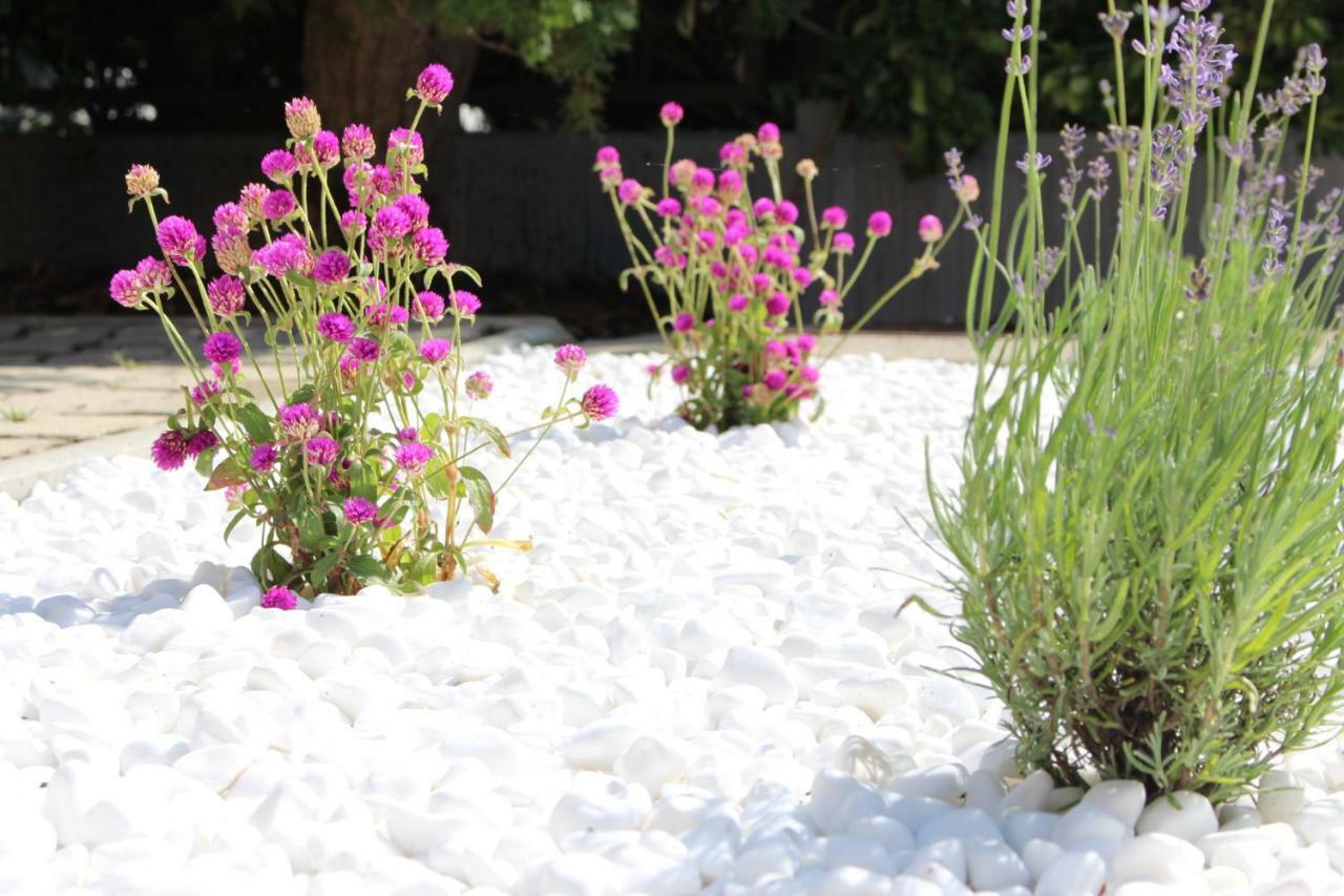 White Stone Apartman ไฮจ์ดุสโซบอสโล ภายนอก รูปภาพ